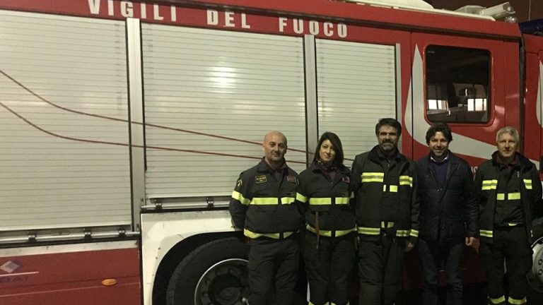 Dalla parte dei Vigili del Fuoco.